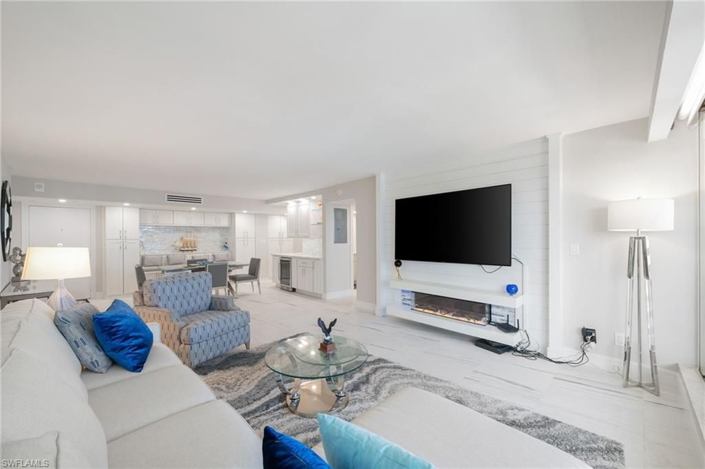 4001 Gulf Shore Blvd N, Unit 702, Naples, FL 34103 Photo