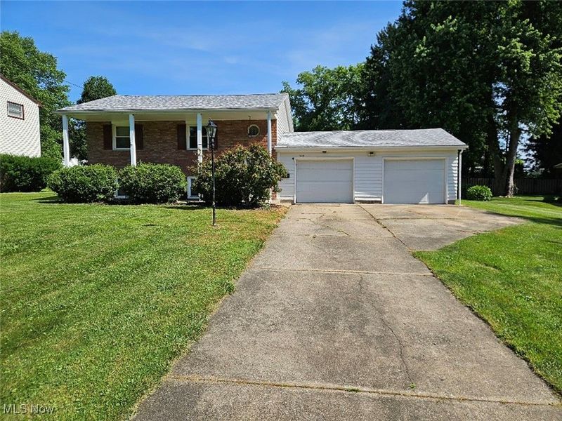 3890 Ayrshire Drive, Youngstown, OH 44511 Photo 2