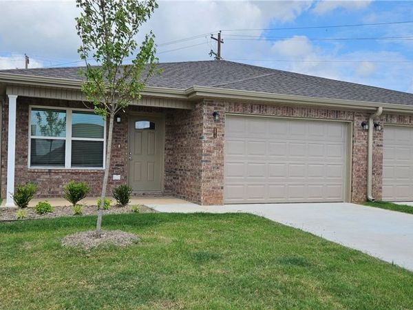 6813 Toby Street, Highfill, AR 72712