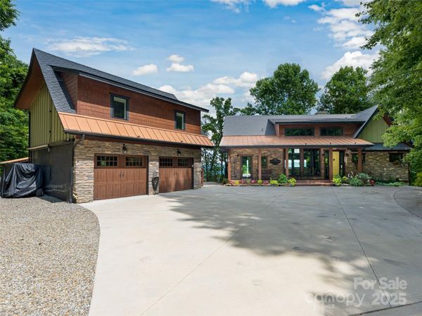 130 Bluff Creek Terrace, Candler, NC 28715