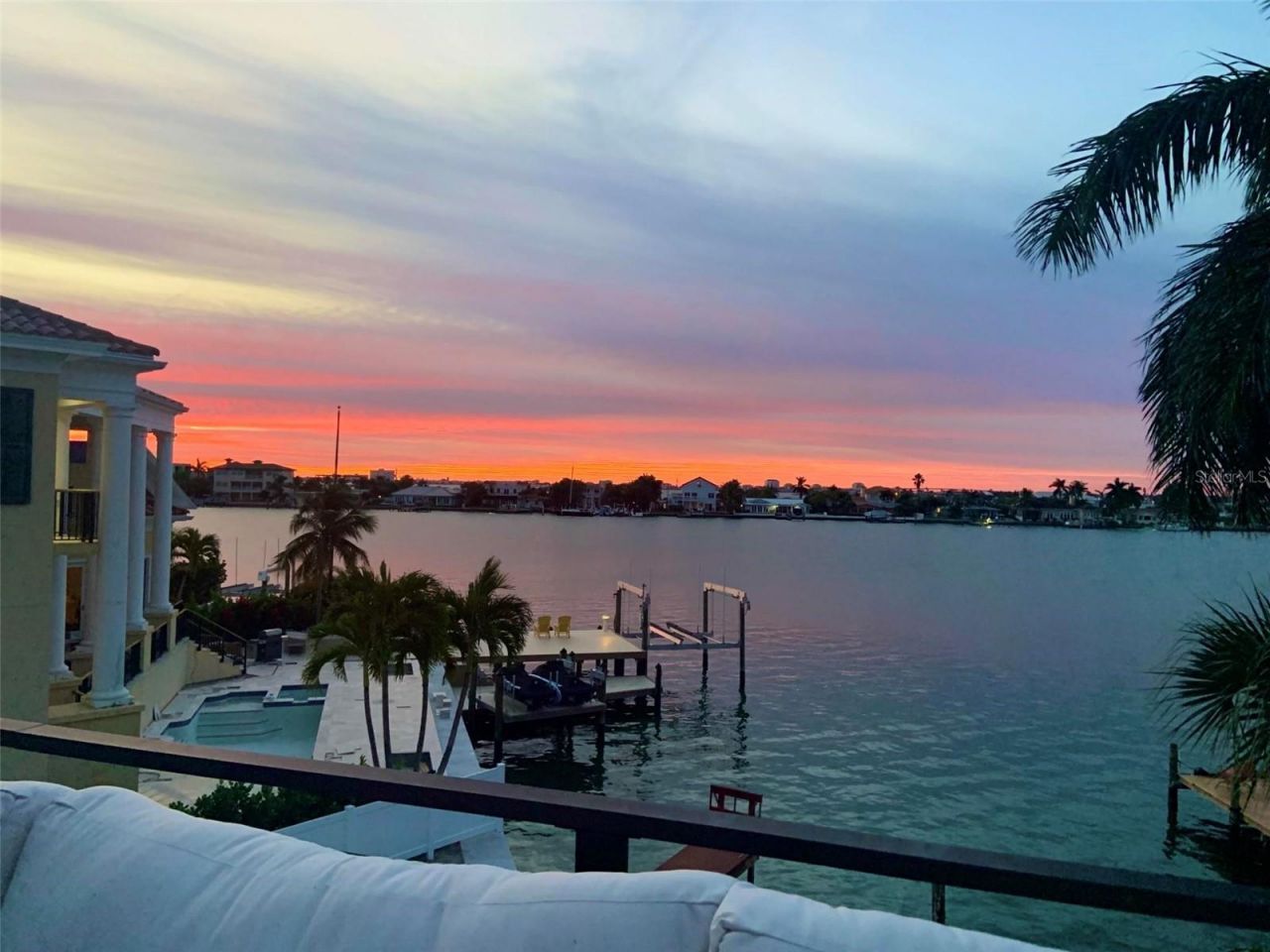 850 59th Avenue, Saint Pete Beach, FL 33706 Photo