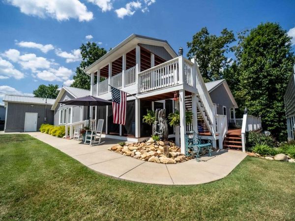 1662 Canal Lane, Dandridge, TN 37725