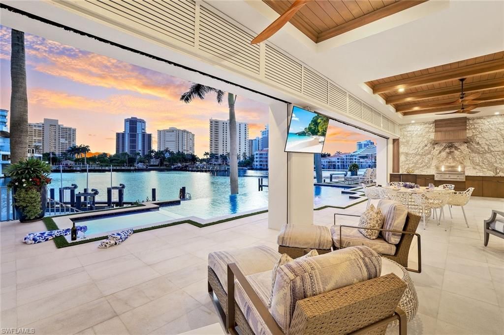 309 Neapolitan Way, Naples, FL 34103 Photo