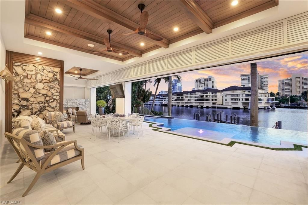 309 Neapolitan Way, Naples, FL 34103 Photo