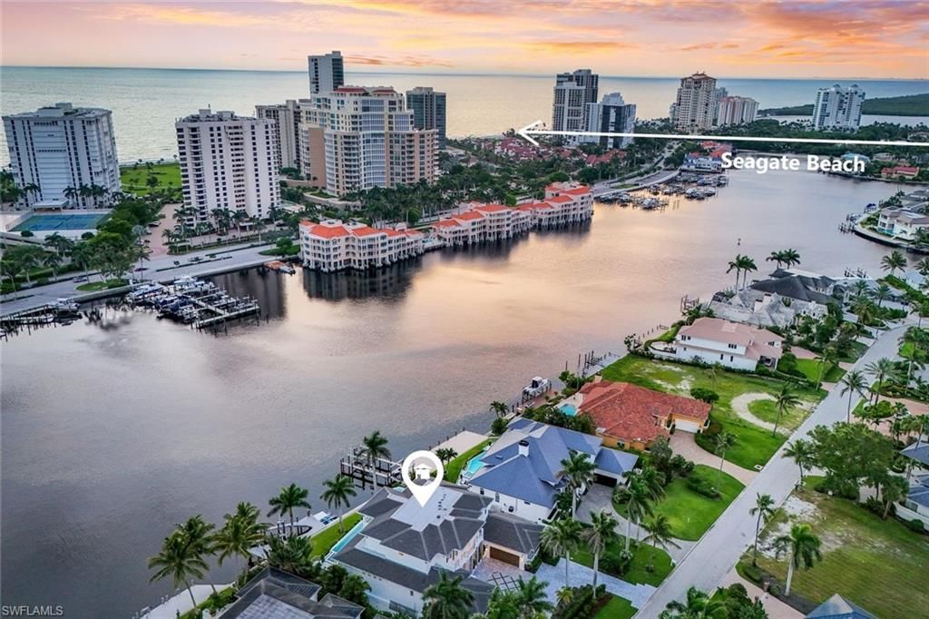 309 Neapolitan Way, Naples, FL 34103 Photo