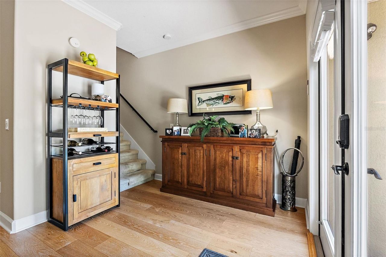 225 49th Avenue N, Saint Petersburg, FL 33703 Photo