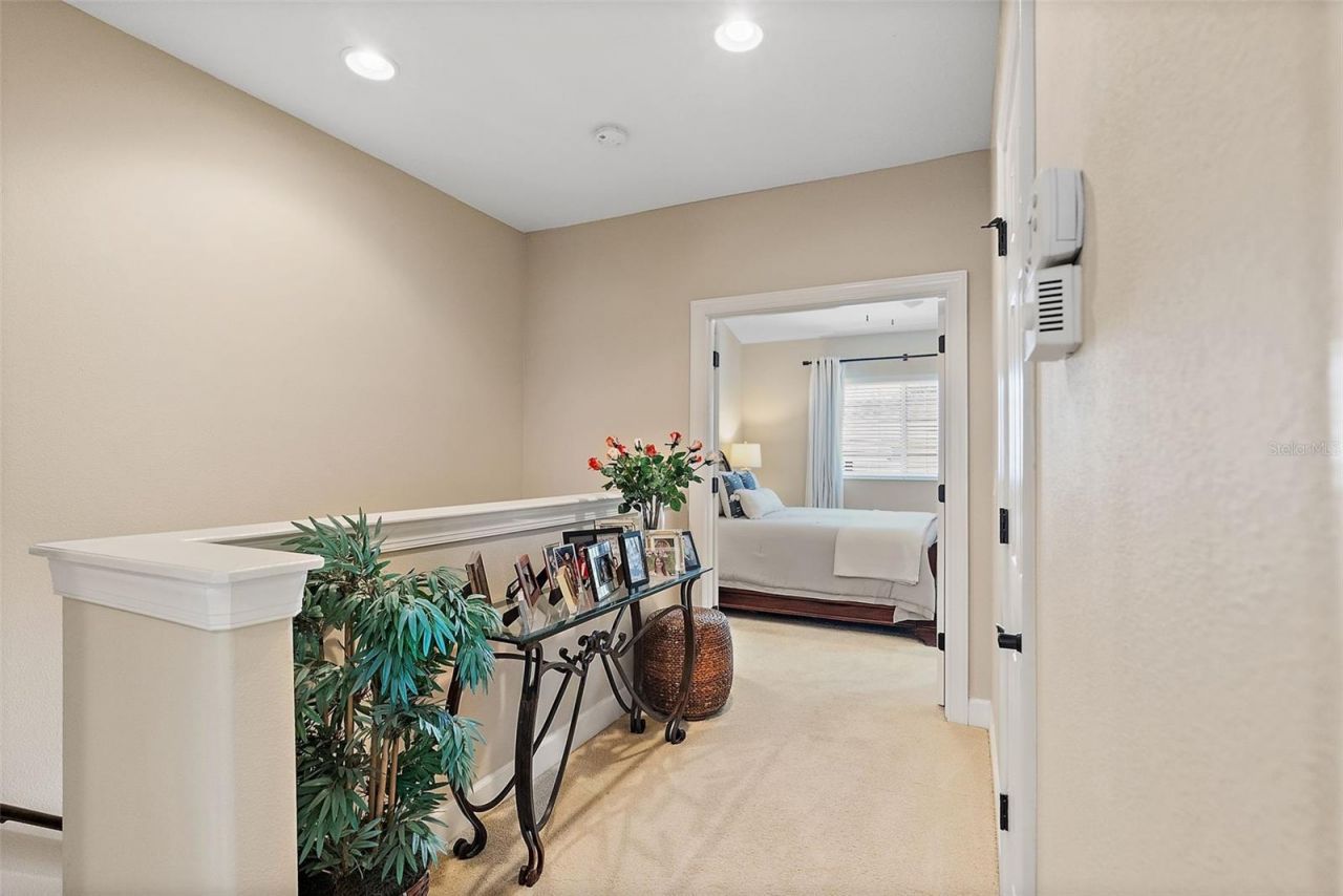 225 49th Avenue N, Saint Petersburg, FL 33703 Photo