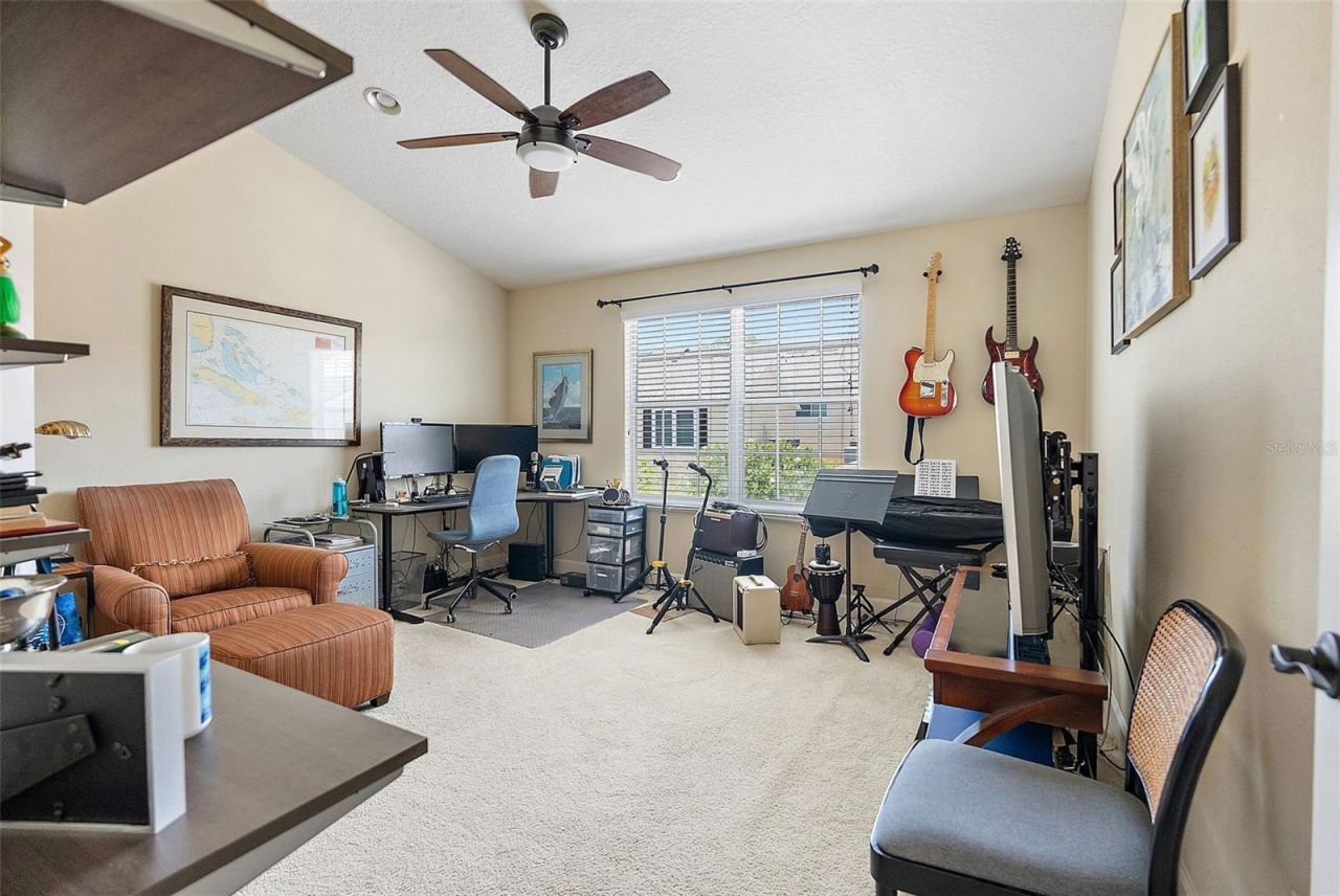 225 49th Avenue N, Saint Petersburg, FL 33703 Photo