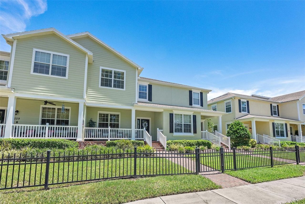 225 49th Avenue N, Saint Petersburg, FL 33703 Photo