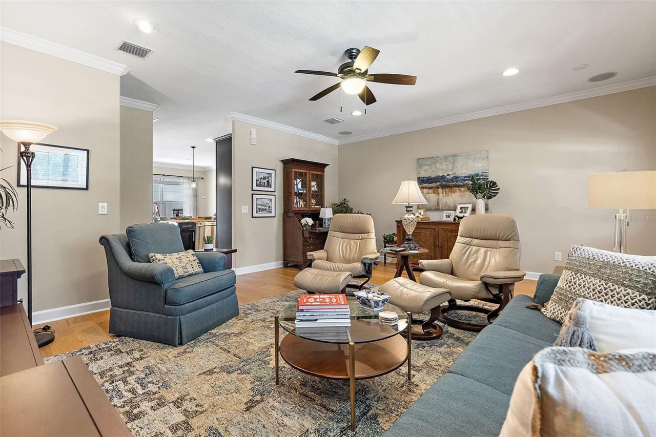 225 49th Avenue N, Saint Petersburg, FL 33703 Photo