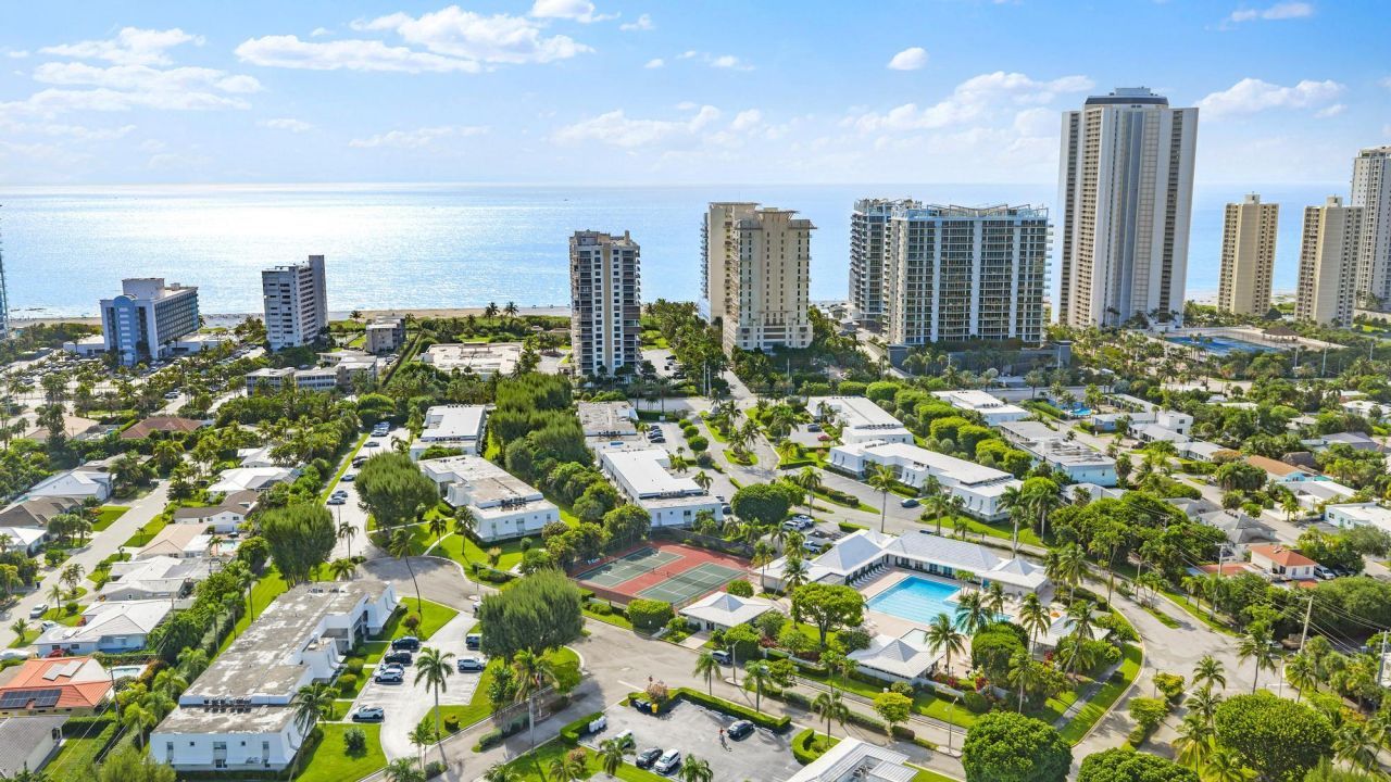 1262 N Sugar Sands Boulevard, Unit 126, Singer Island, FL 33404 Photo