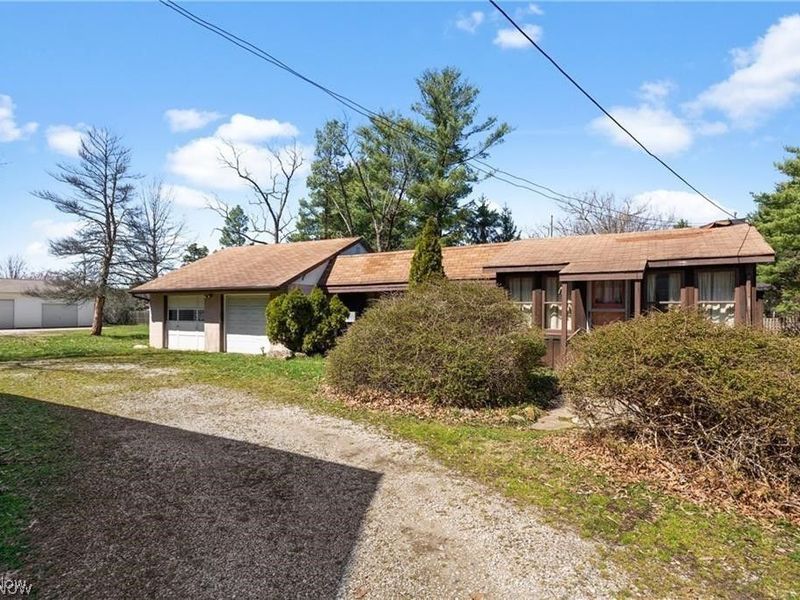 20556 Drake Road, Strongsville, OH 44149 Photo 2