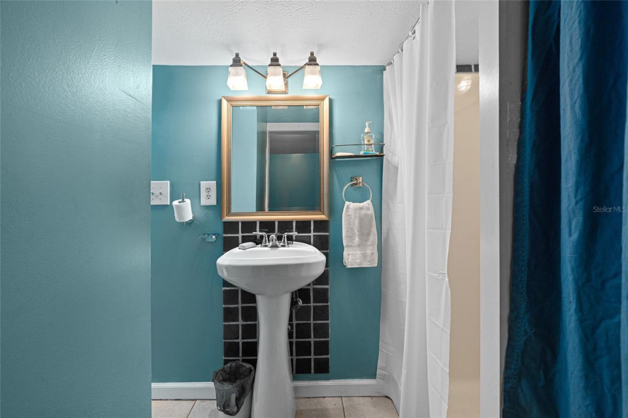 11 62nd Street, Yankeetown, FL 34498 Photo