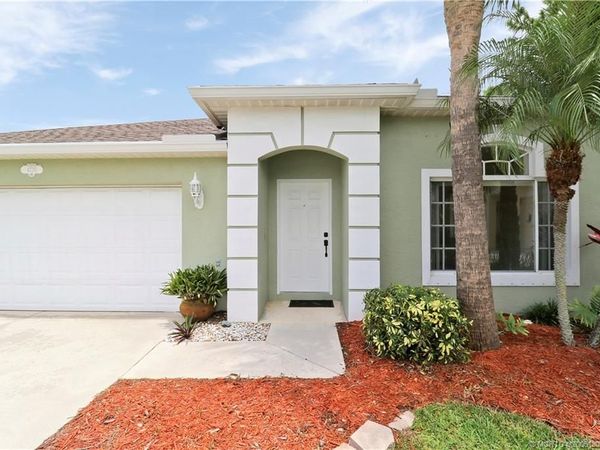 4735 SE Winter Haven Court, Stuart, FL 34997
