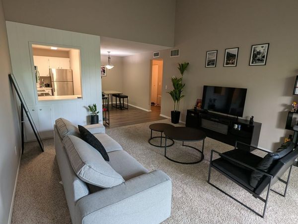 4120 Parklawn Avenue, Unit 319, Edina, MN 55435