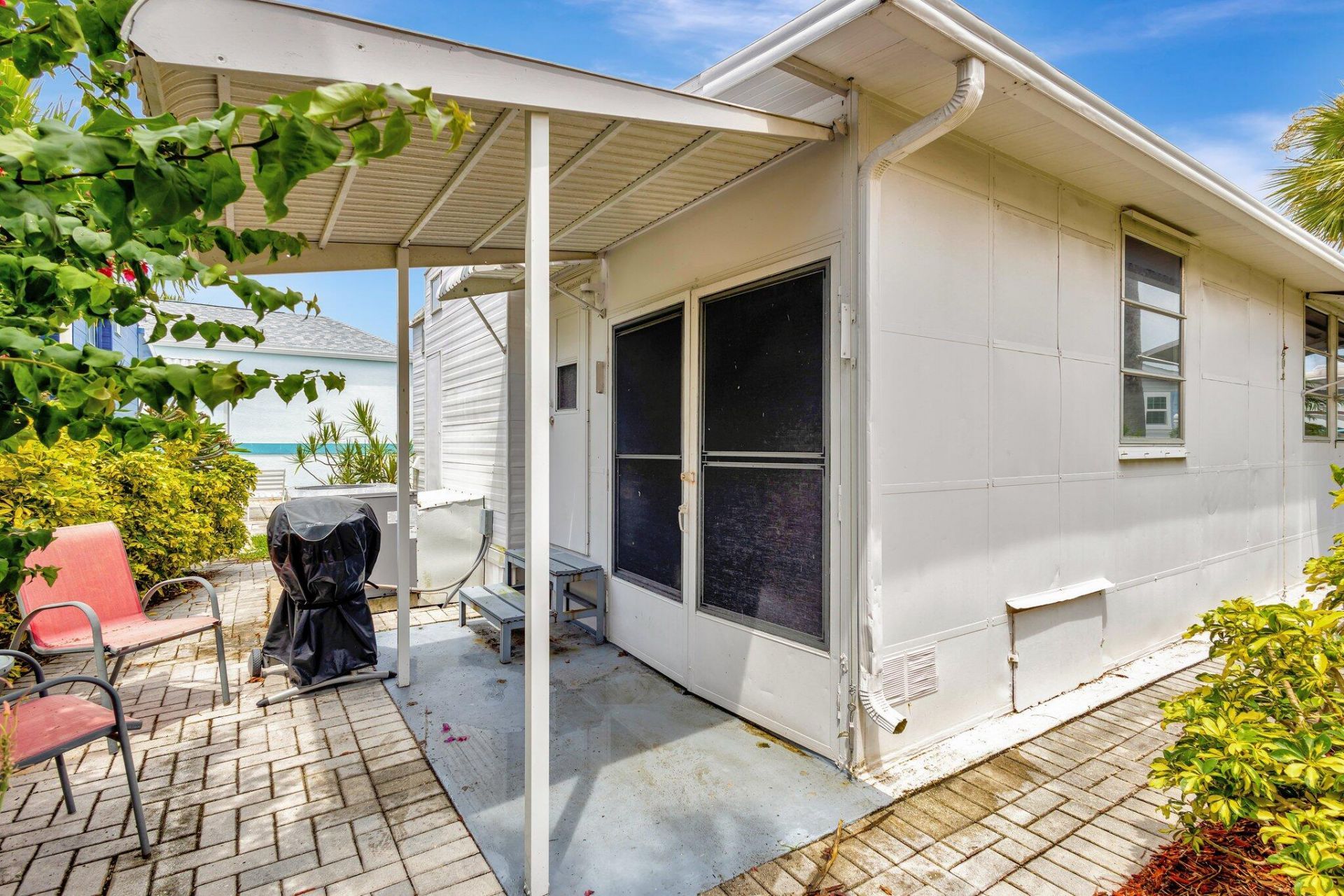 559 Nettles Boulevard, Hutchinson Island, FL 34949 Photo