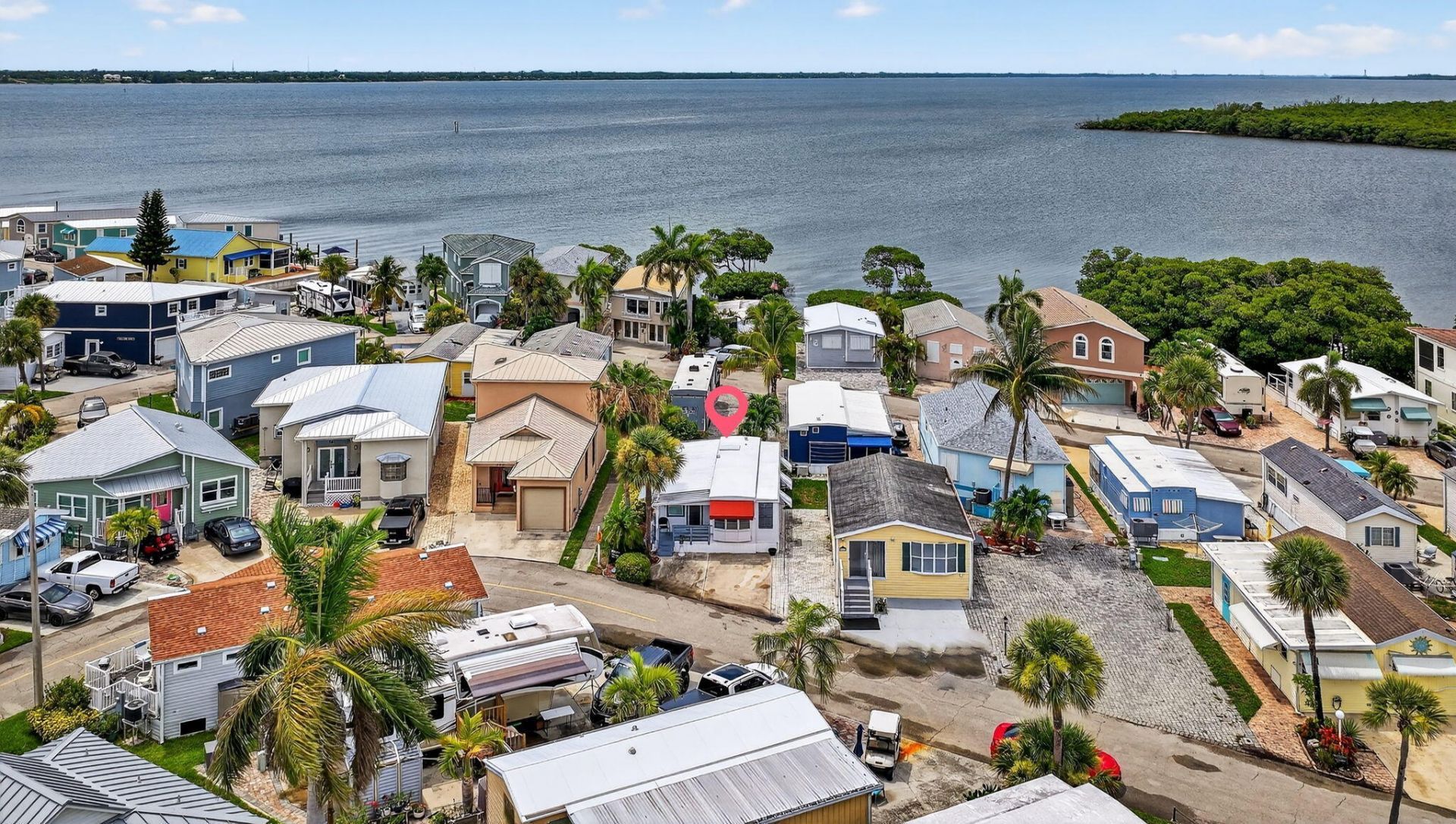 559 Nettles Boulevard, Hutchinson Island, FL 34949 Photo