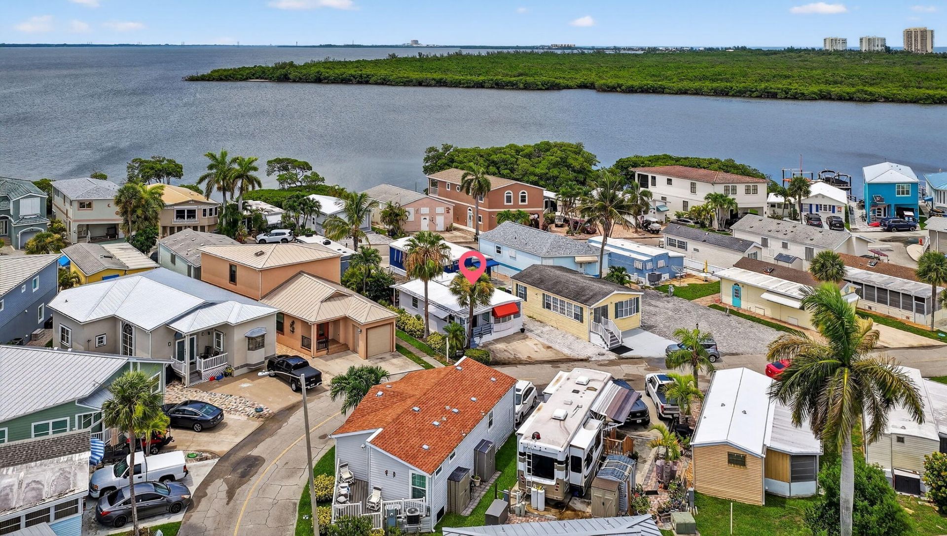 559 Nettles Boulevard, Hutchinson Island, FL 34949 Photo