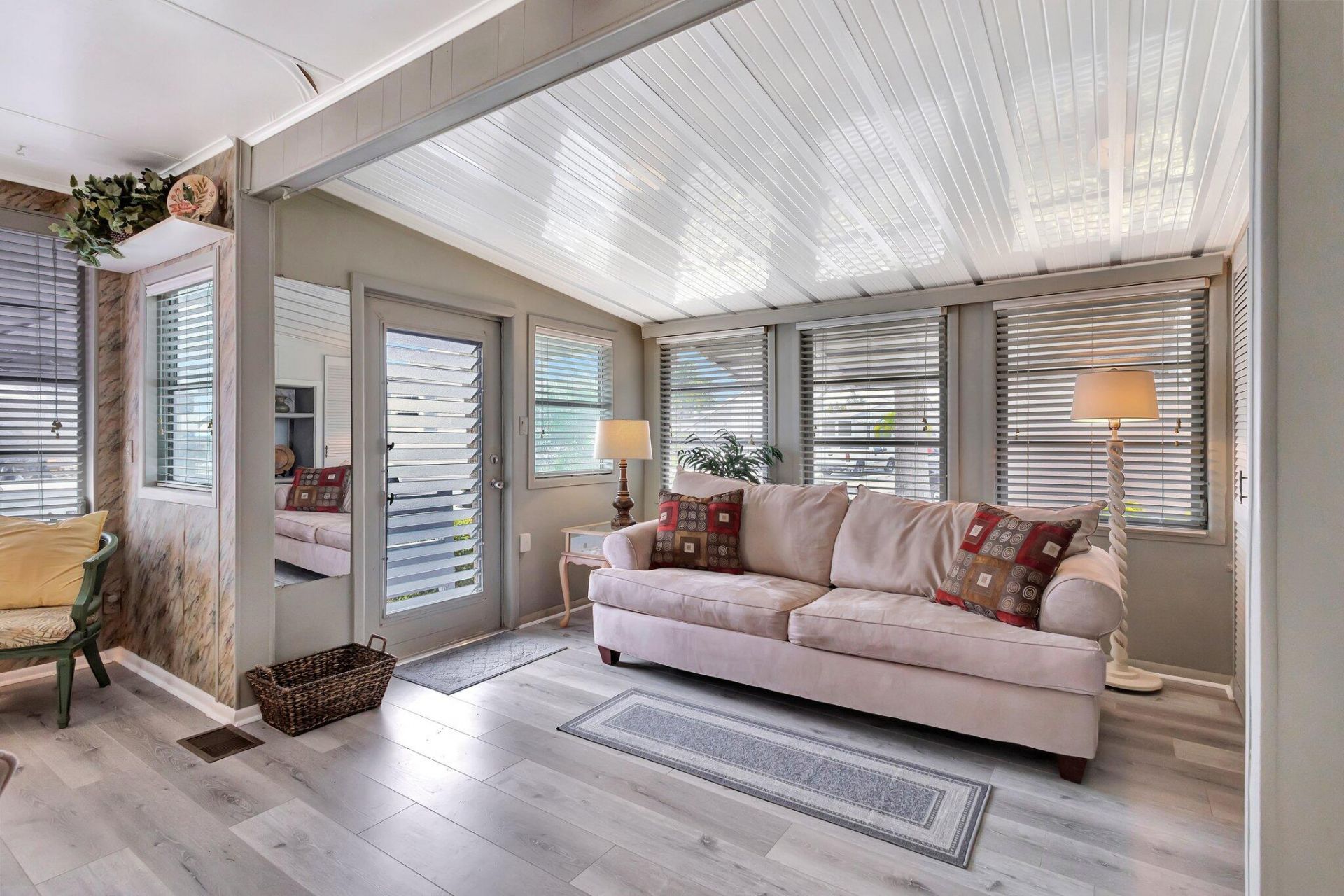 559 Nettles Boulevard, Hutchinson Island, FL 34949 Photo