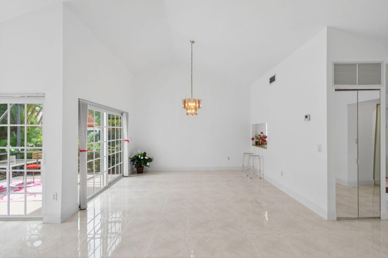 6105 Via Laguna Lane, Boca Raton, FL 33433 Photo