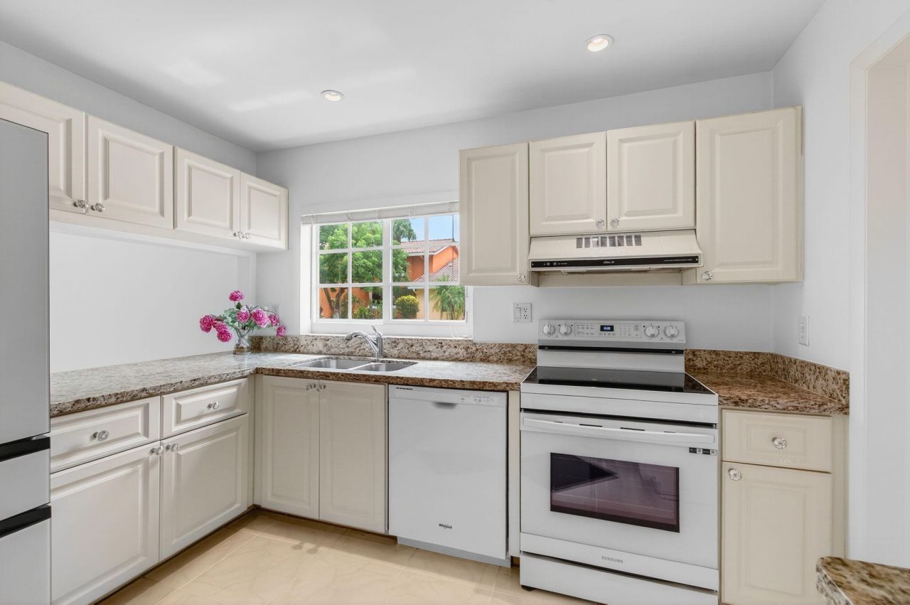 6105 Via Laguna Lane, Boca Raton, FL 33433 Photo