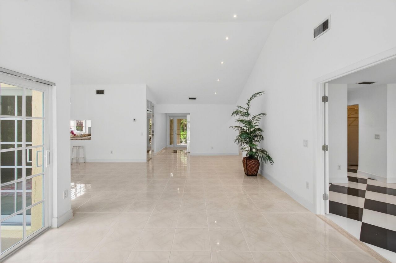 6105 Via Laguna Lane, Boca Raton, FL 33433 Photo