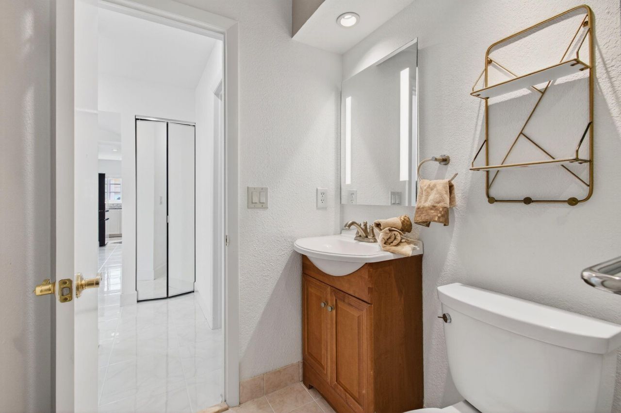 6105 Via Laguna Lane, Boca Raton, FL 33433 Photo