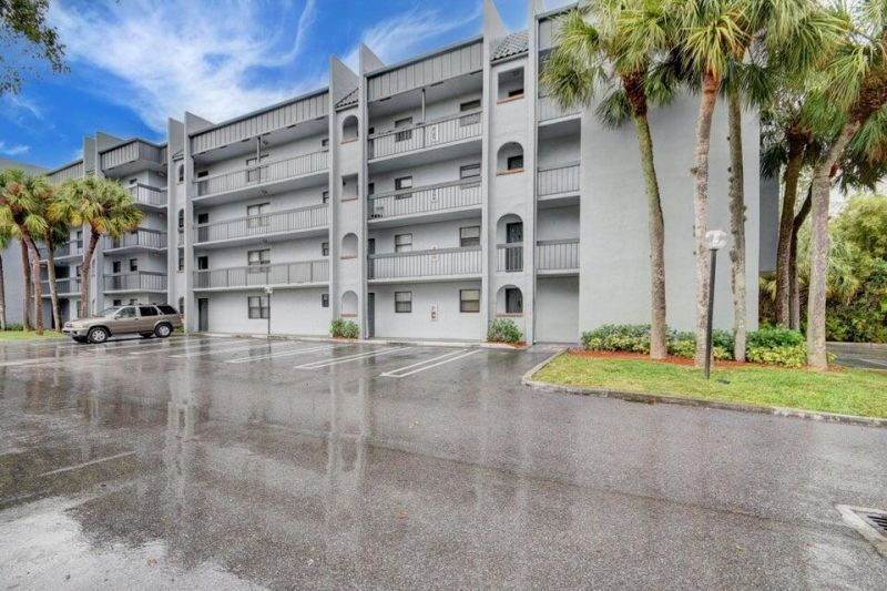 2050 N Congress Avenue, Unit 407, West Palm Beach, FL 33401 Photo