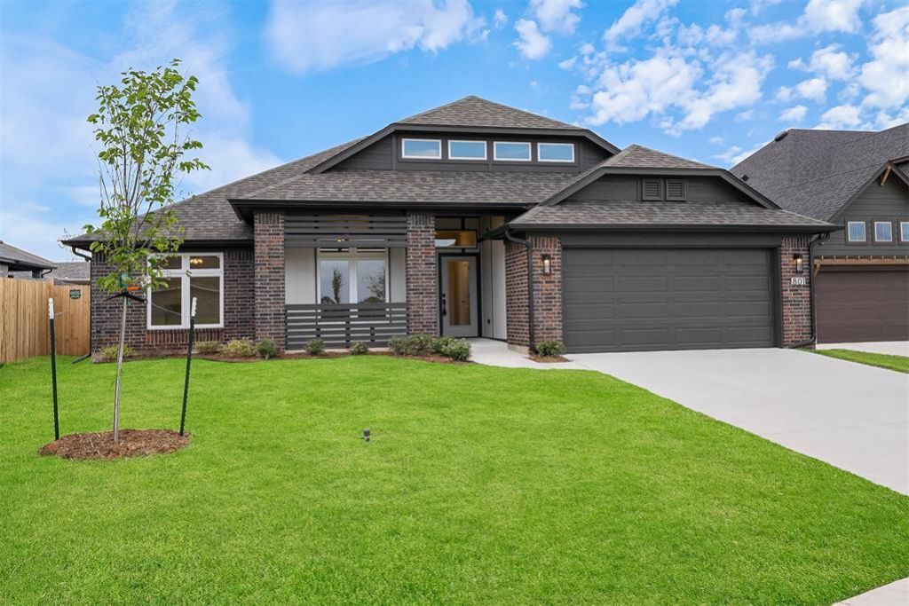 801 Caladium Drive, Yukon, OK 73099 Main Photo