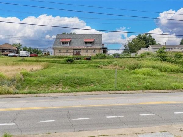 1015 7th Street, Parkersburg, WV 26101