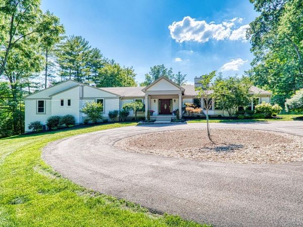 5995 Drake Road, Indian Hill, OH 45243