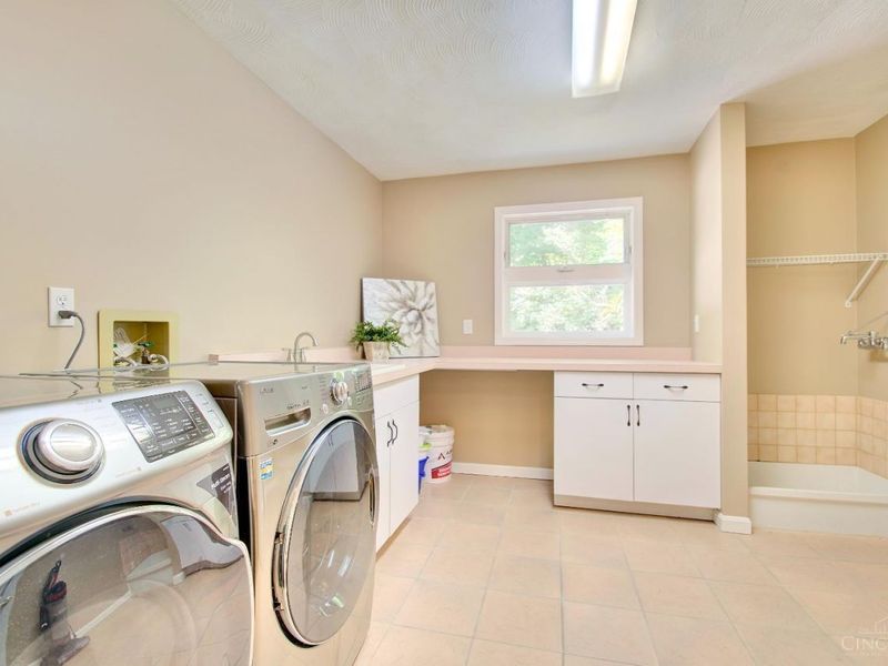 5995 Drake Road, Indian Hill, OH 45243 Photo 18