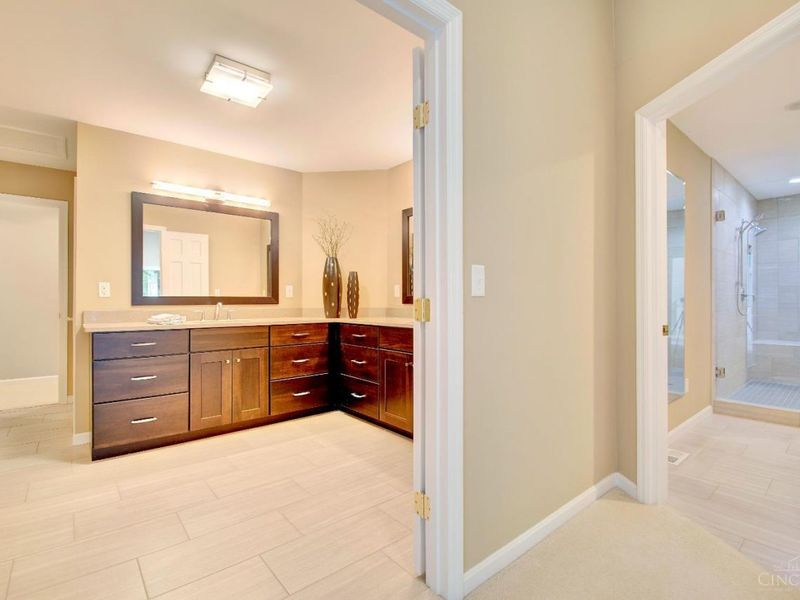 5995 Drake Road, Indian Hill, OH 45243 Photo 29