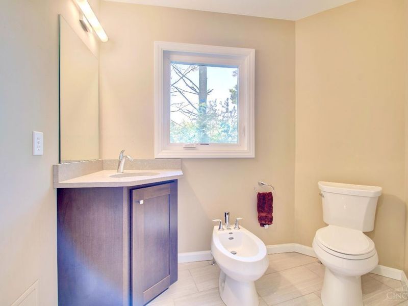 5995 Drake Road, Indian Hill, OH 45243 Photo 32