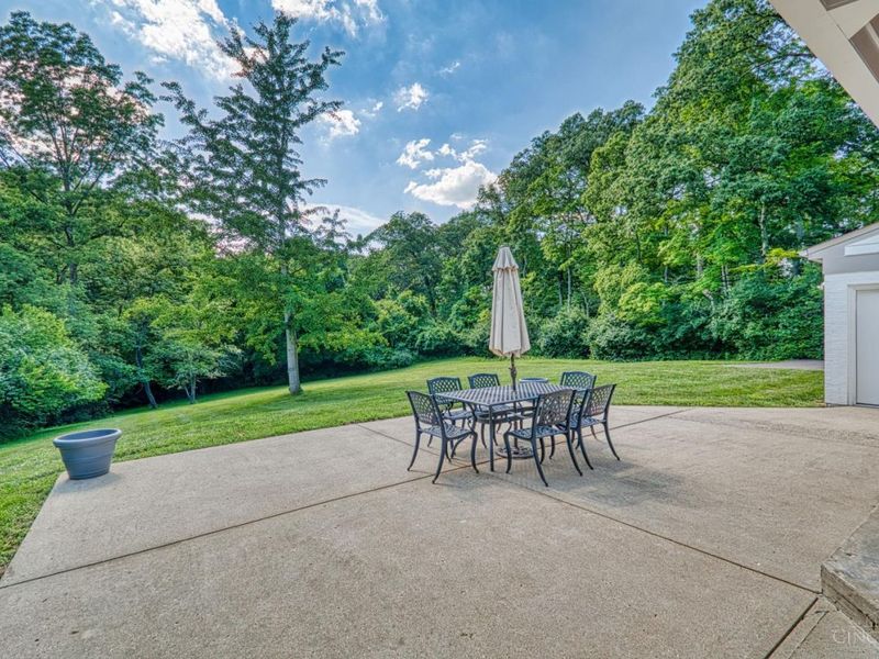 5995 Drake Road, Indian Hill, OH 45243 Photo 68