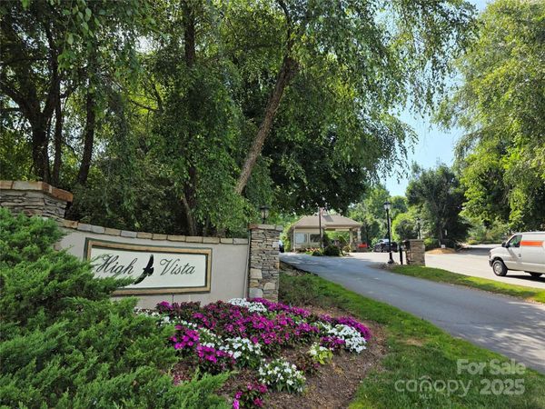 99999 Red Oak Drive, Mills River, NC 28759