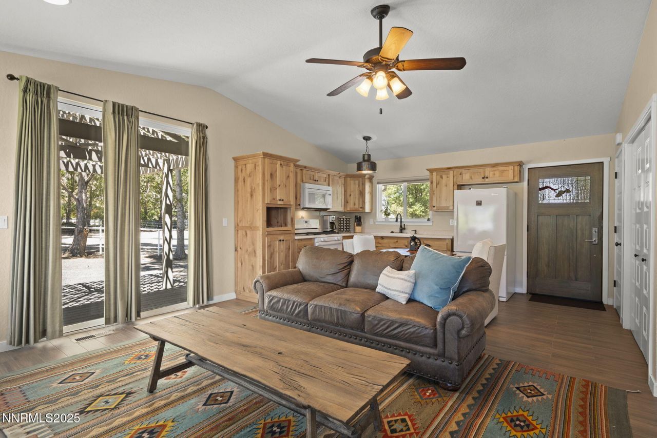 389 Mottsville Lane, Gardnerville, NV 89460 Photo