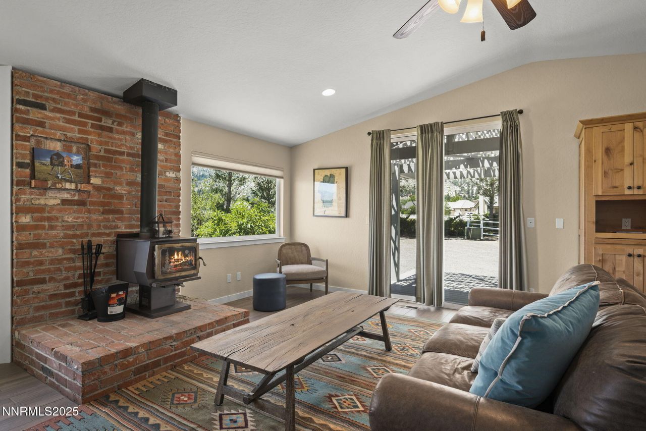 389 Mottsville Lane, Gardnerville, NV 89460 Photo