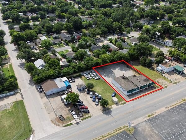 3717 Mccart Avenue, Fort Worth, TX 76110