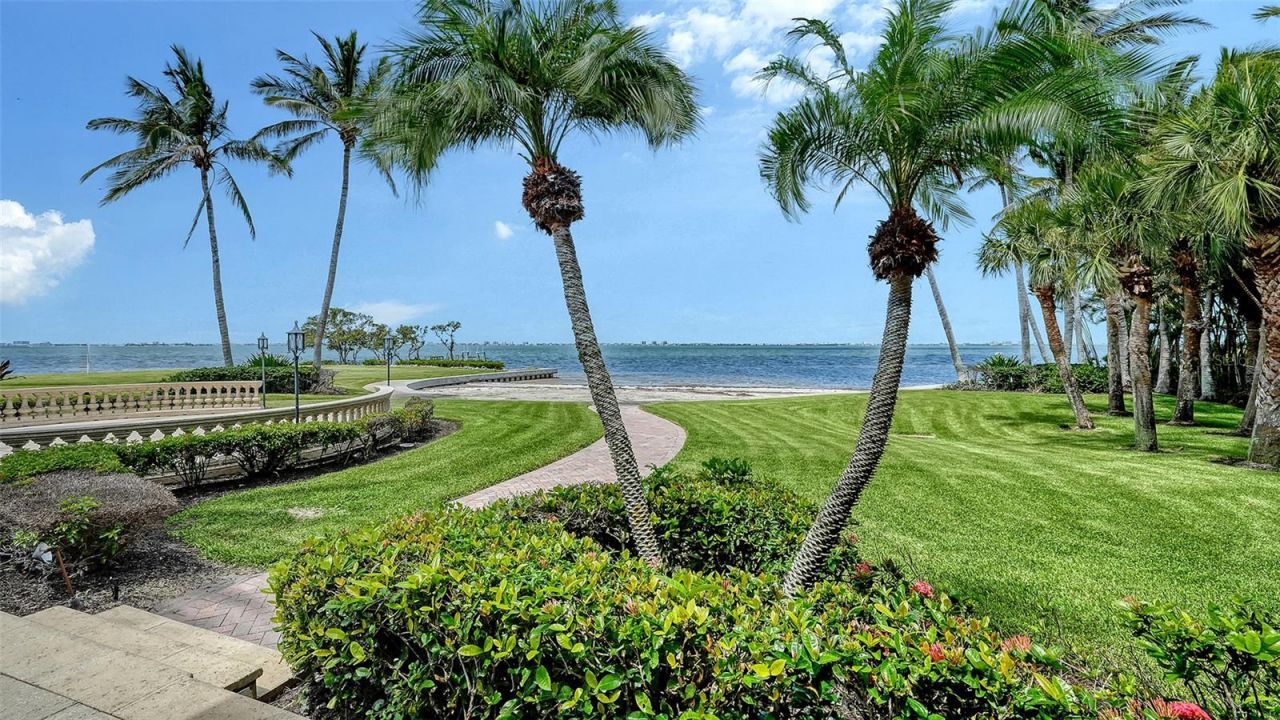 4423 Bay Shore Road, Sarasota, FL 34234 Photo