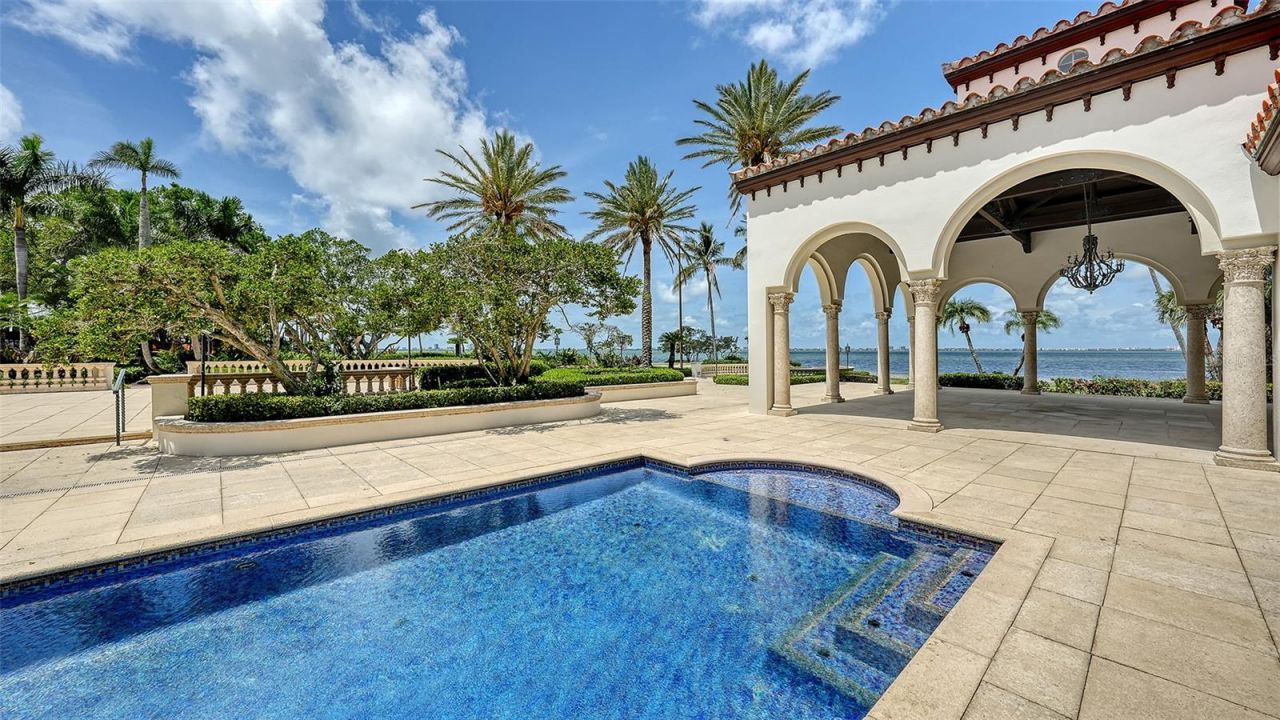 4423 Bay Shore Road, Sarasota, FL 34234 Photo