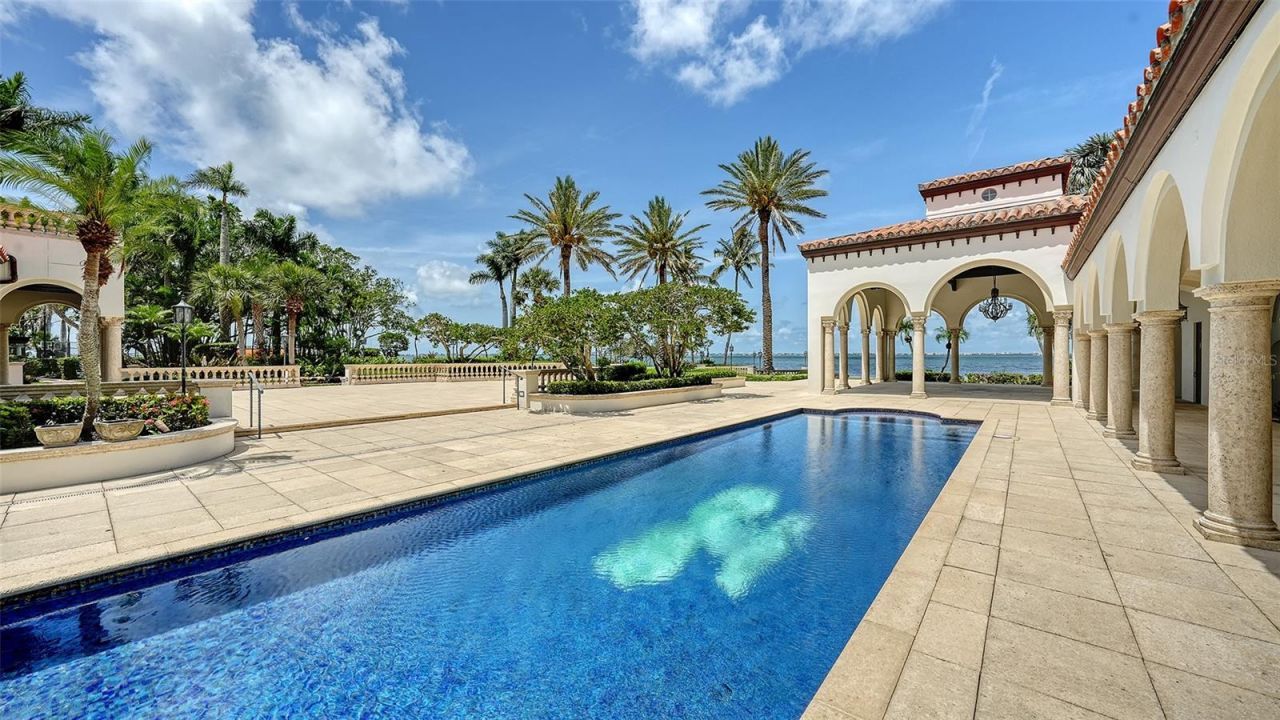 4423 Bay Shore Road, Sarasota, FL 34234 Photo