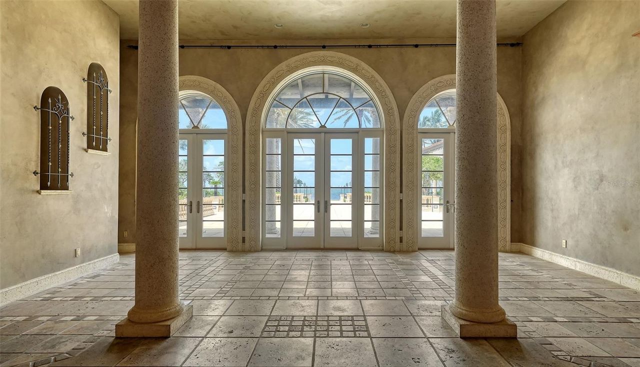 4423 Bay Shore Road, Sarasota, FL 34234 Photo