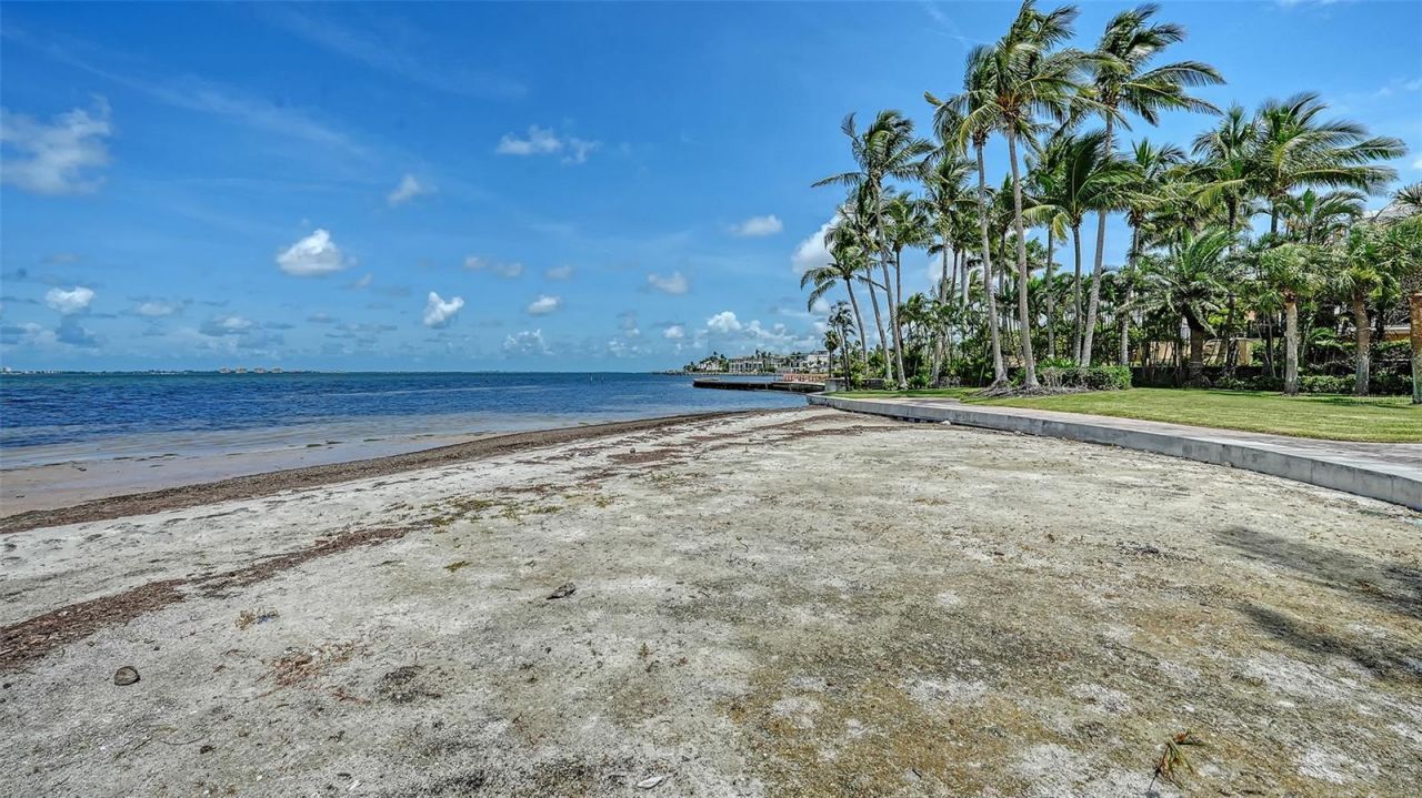 4423 Bay Shore Road, Sarasota, FL 34234 Photo