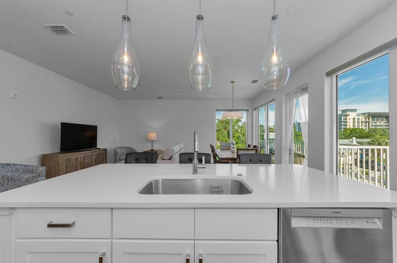 600 3rd Avenue S, Unit 301, Saint Petersburg, FL 33701 Photo