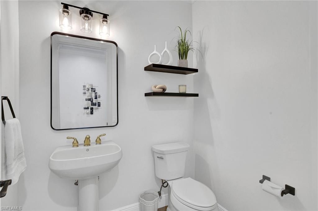 28492 Altessa Way, Unit 202, Bonita Springs, FL 34135 Photo