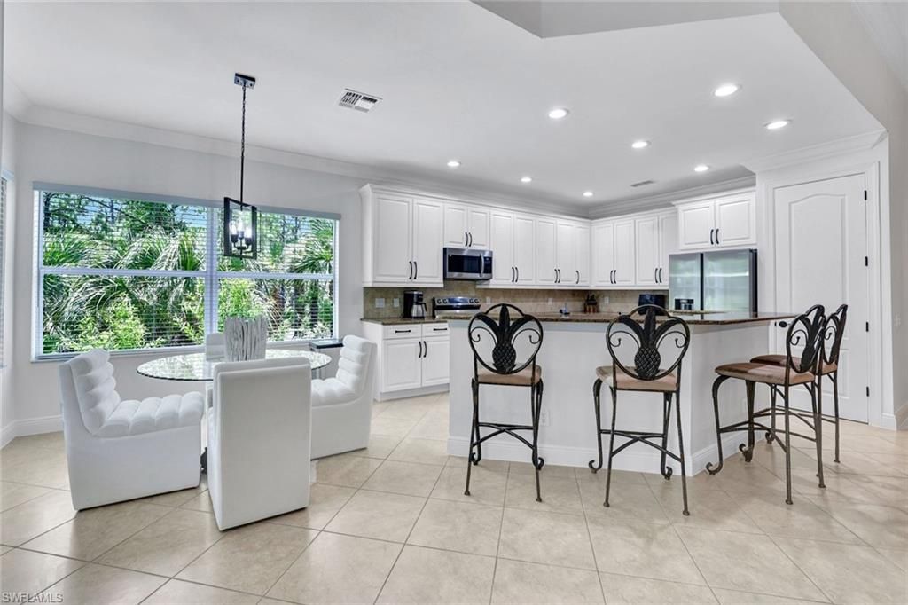 28492 Altessa Way, Unit 202, Bonita Springs, FL 34135 Photo