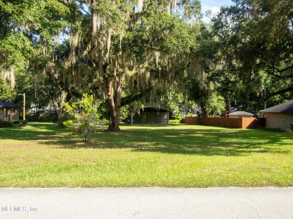 523 SE 28TH Way, Melrose, FL 32666