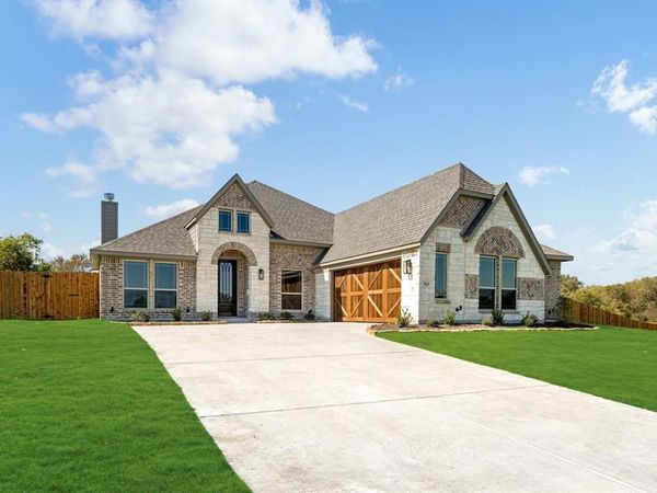 763 Crystal Lake Lane, Red Oak, TX 75154