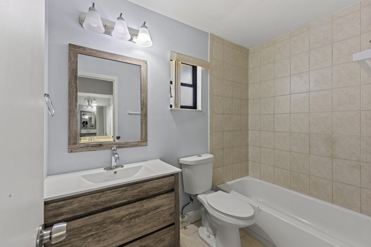 106 NW Broadview Street, Port Saint Lucie, FL 34983 Photo